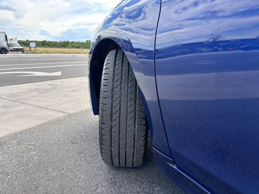 2015 Subaru Legacy Image 26