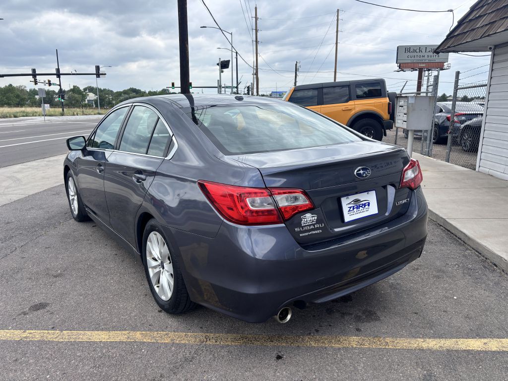 2015 Subaru Legacy Image 5