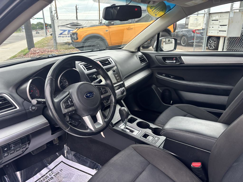 2015 Subaru Legacy Image 11