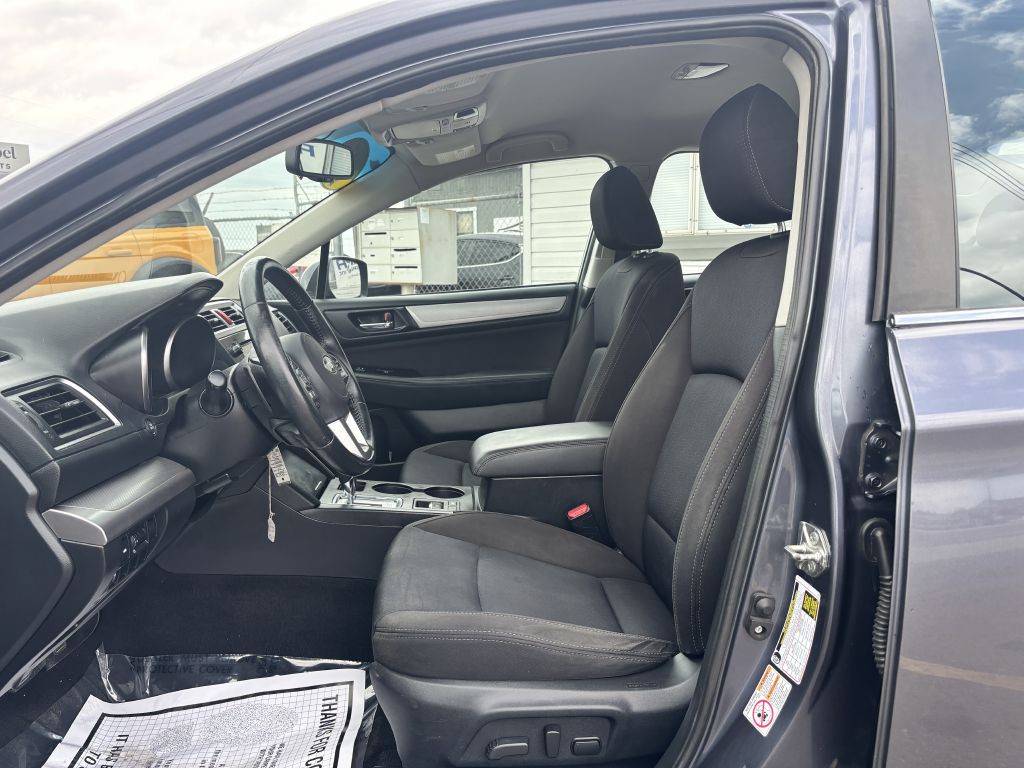 2015 Subaru Legacy Image 12