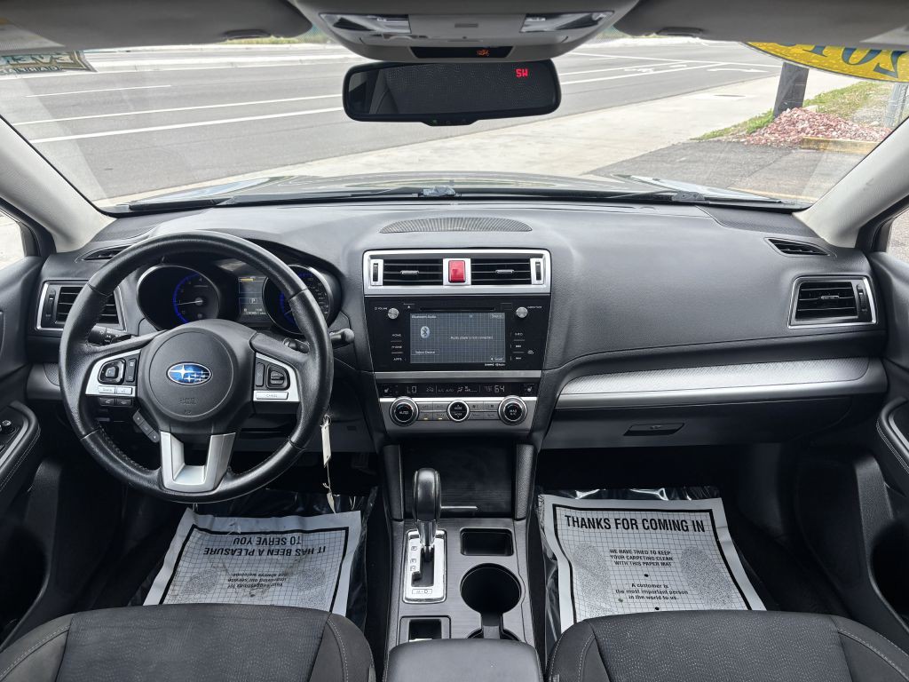 2015 Subaru Legacy Image 17