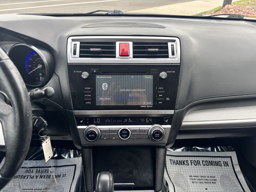 2015 Subaru Legacy Image 18