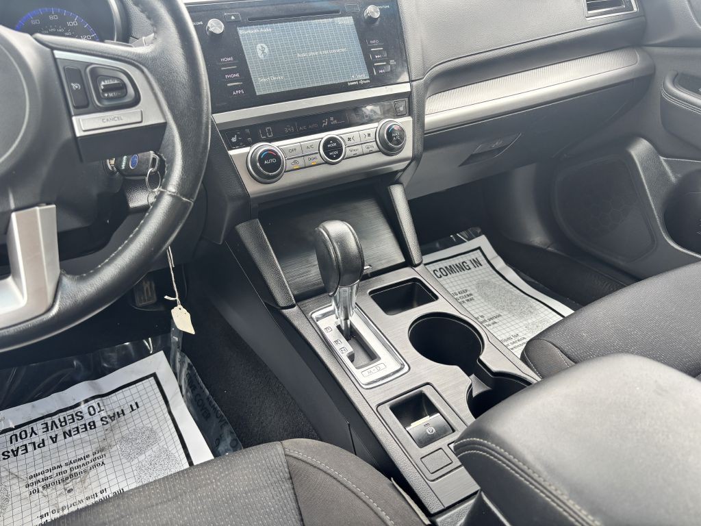 2015 Subaru Legacy Image 19