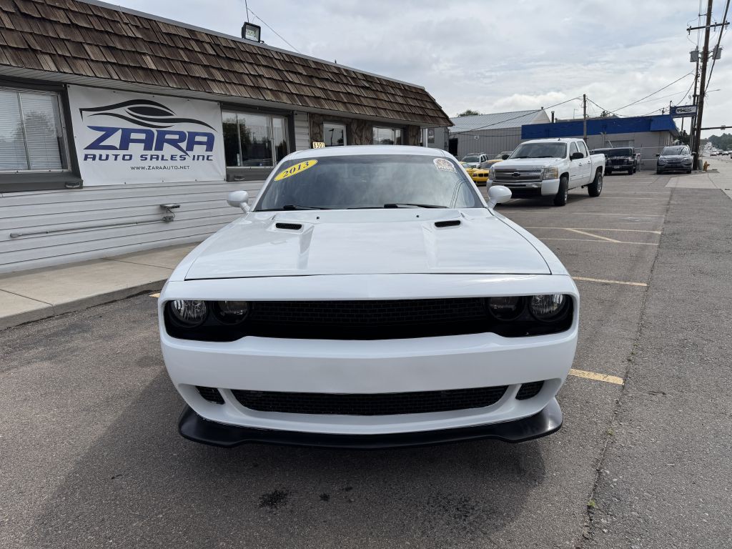 2013 Dodge Challenger Image 2