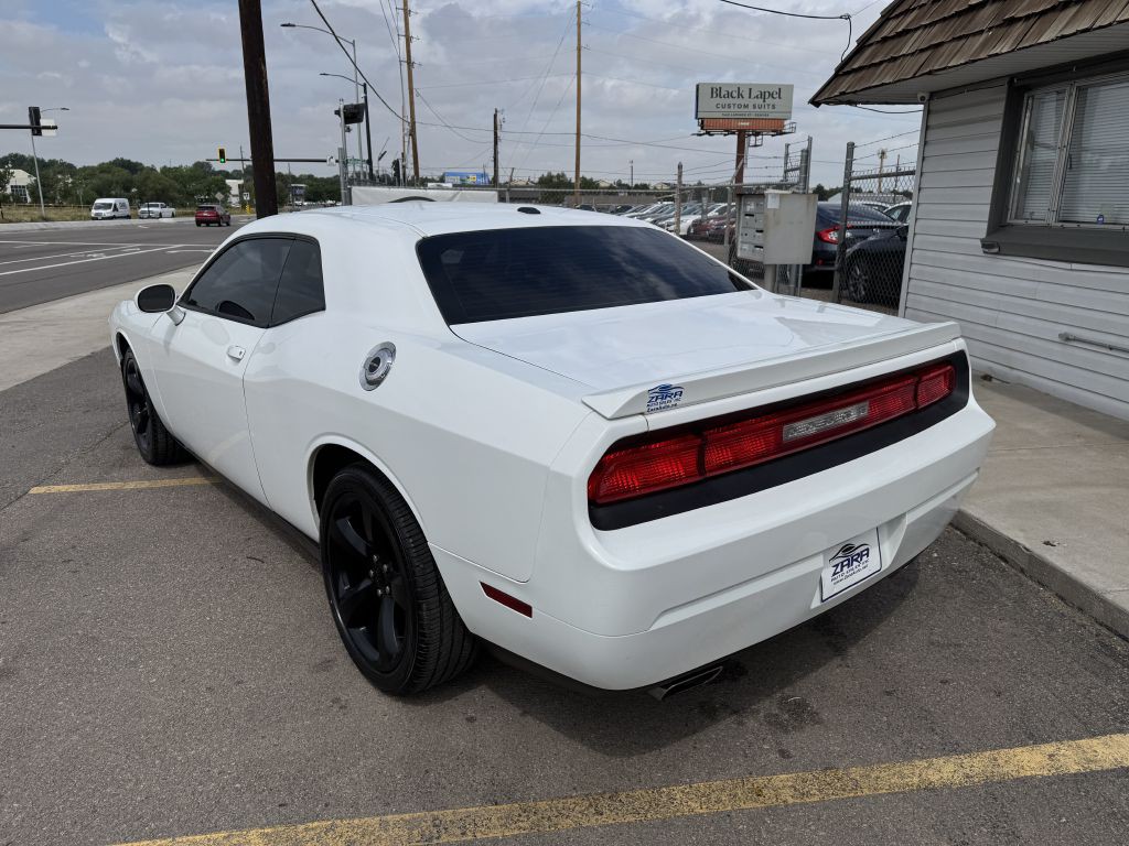 2013 Dodge Challenger Image 5