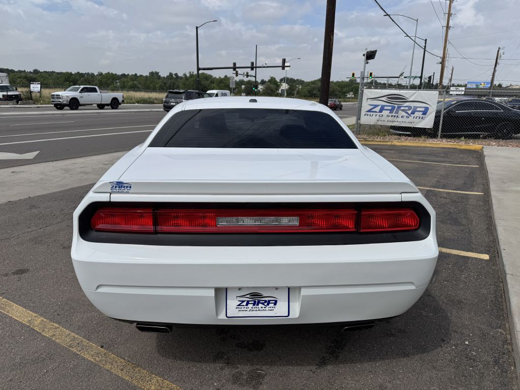 2013 Dodge Challenger Image 6