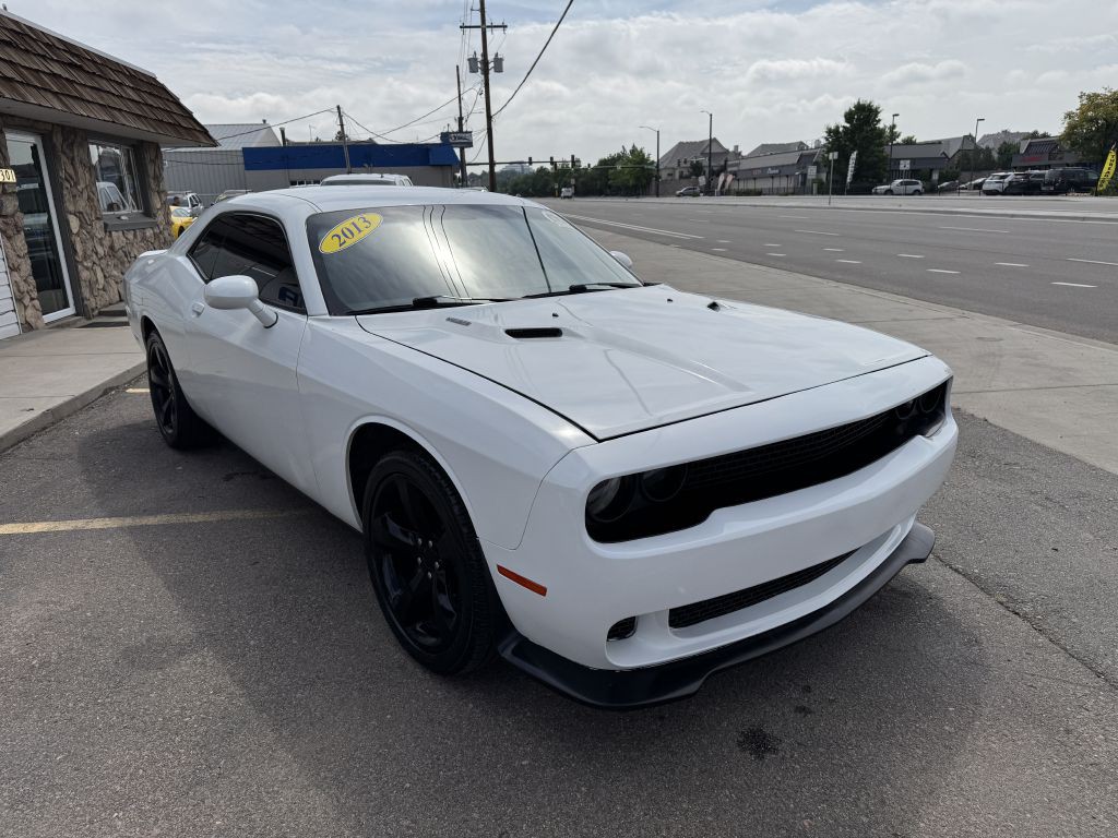 2013 Dodge Challenger Image 9