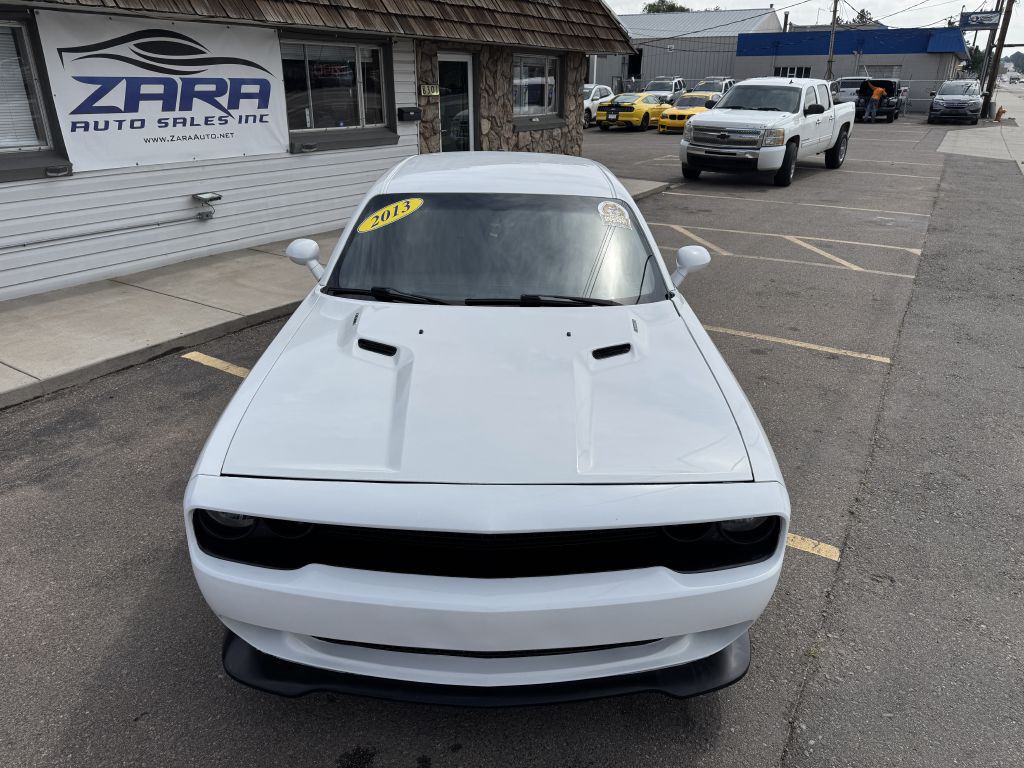2013 Dodge Challenger Image 10