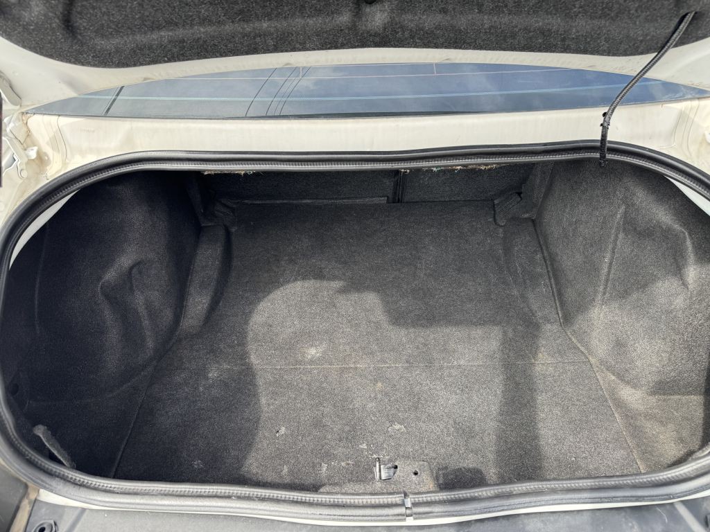 2013 Dodge Challenger Image 25
