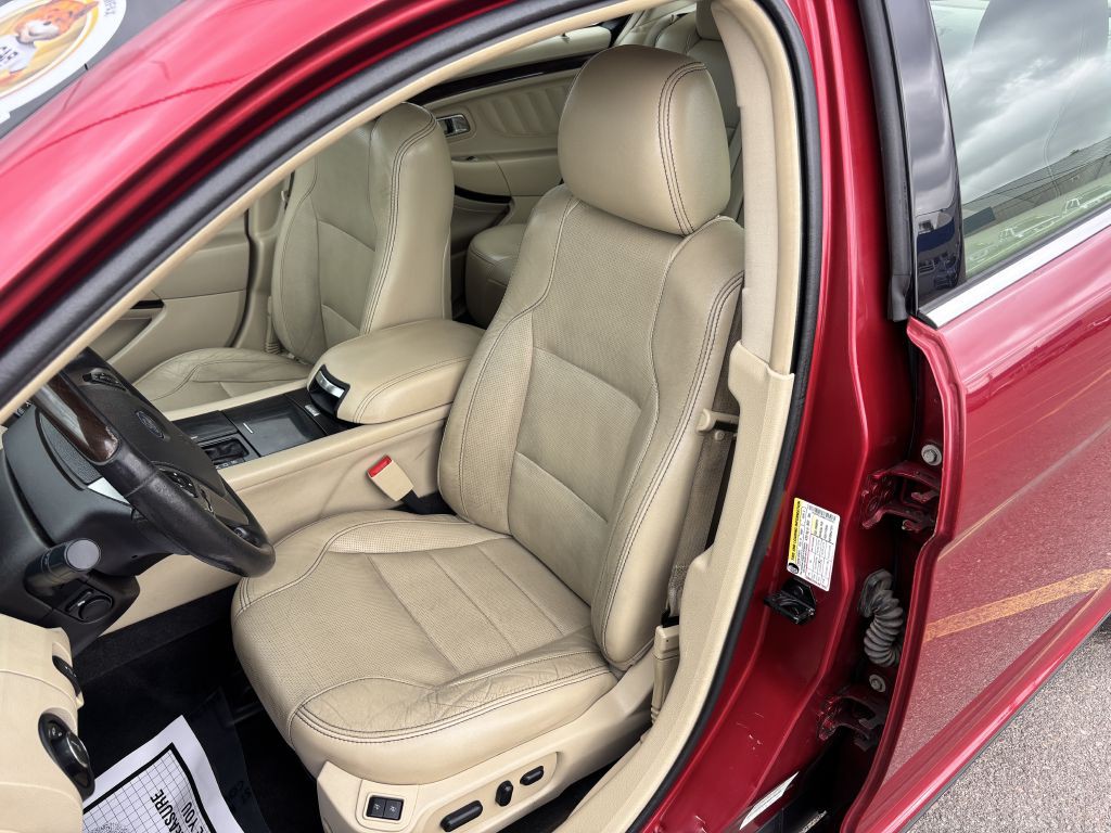 2014 Ford Taurus Image 15