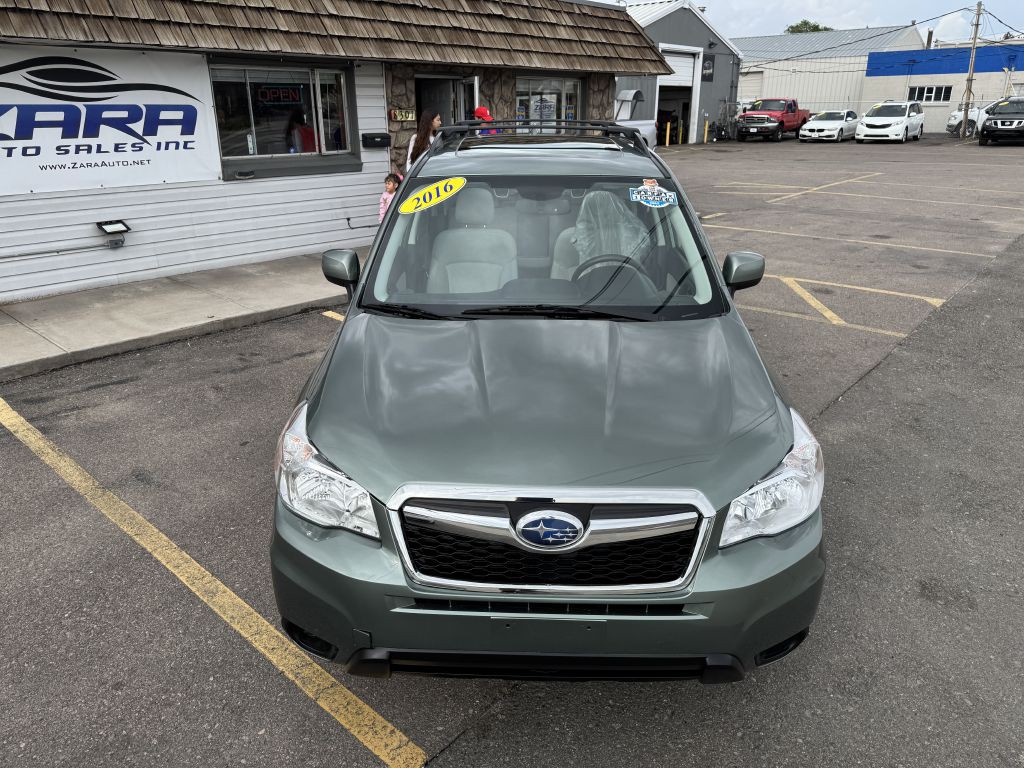 2016 Subaru Forester Image 10