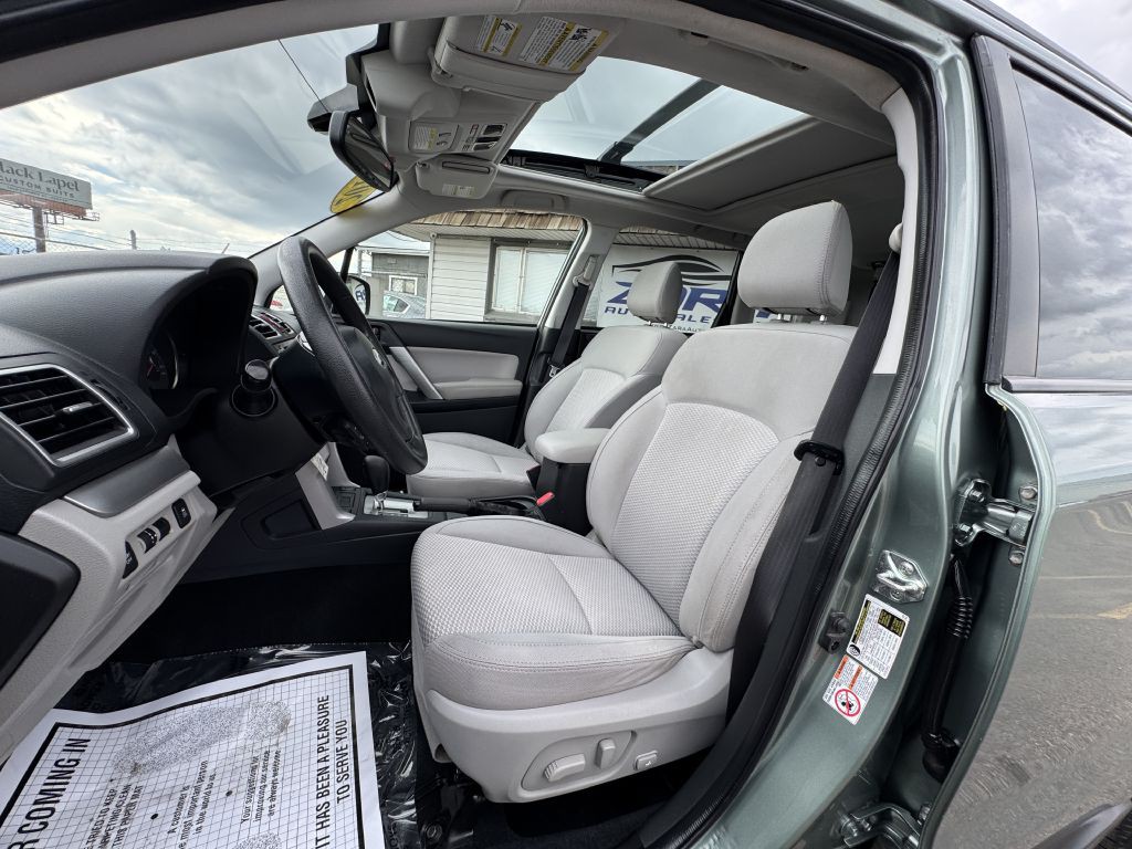 2016 Subaru Forester Image 28