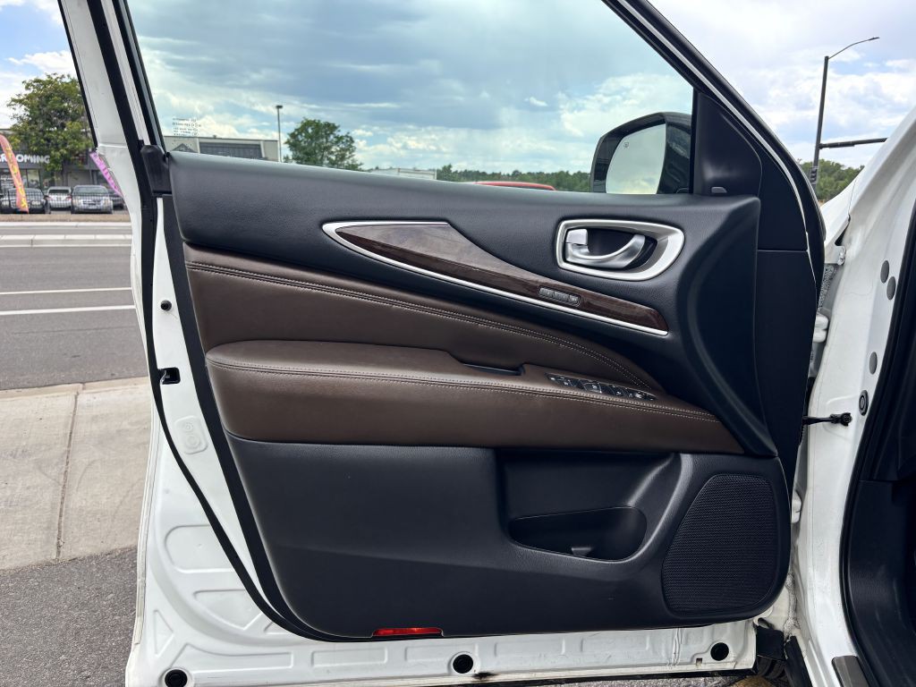 2018 INFINITI QX60 Image 16