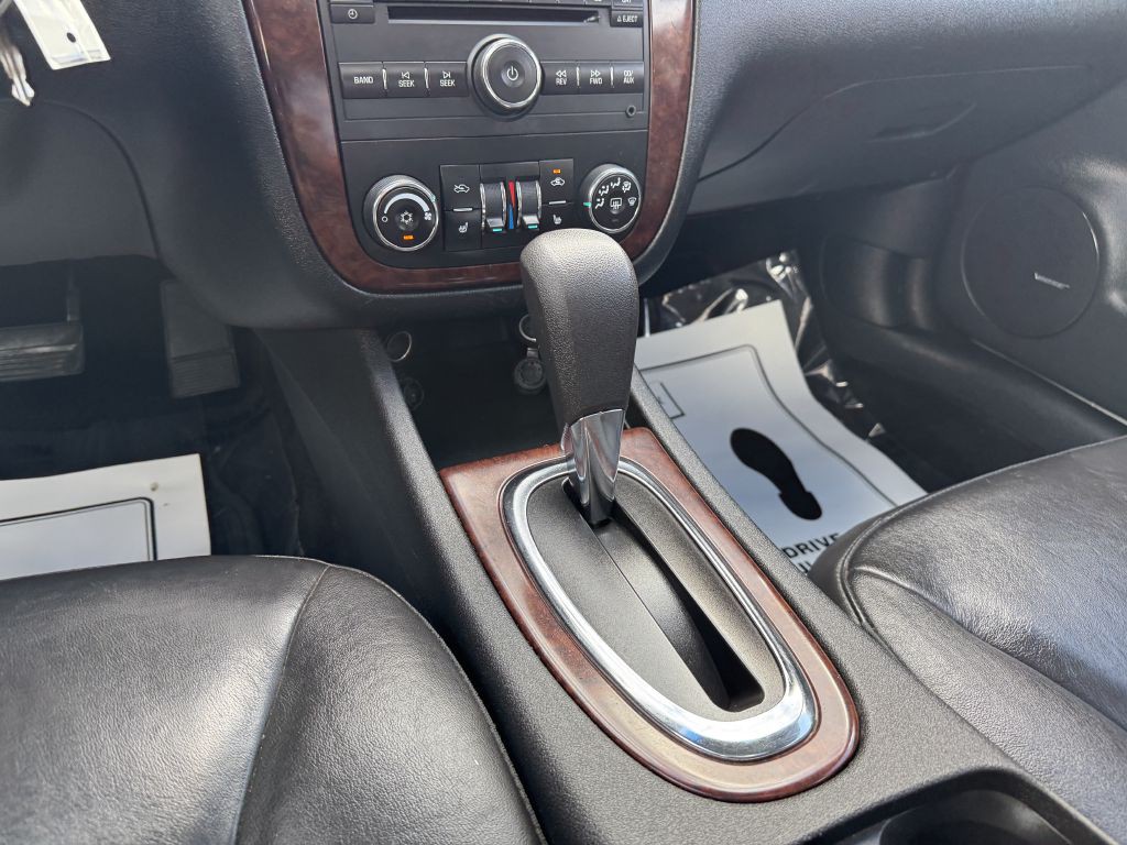 2011 Chevrolet Impala Image 20