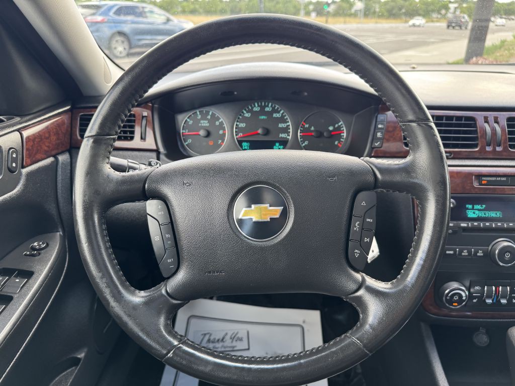 2011 Chevrolet Impala Image 21
