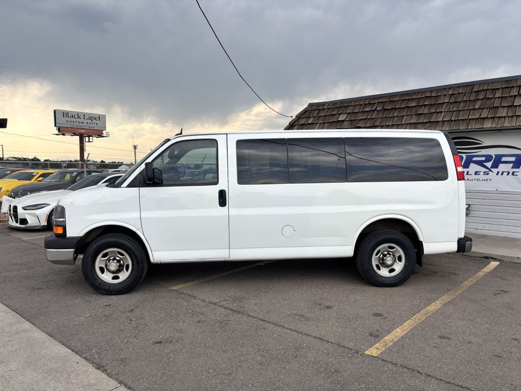 2012 Chevrolet Express Image 4