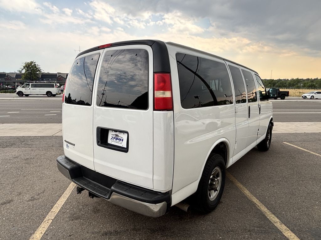 2012 Chevrolet Express Image 7
