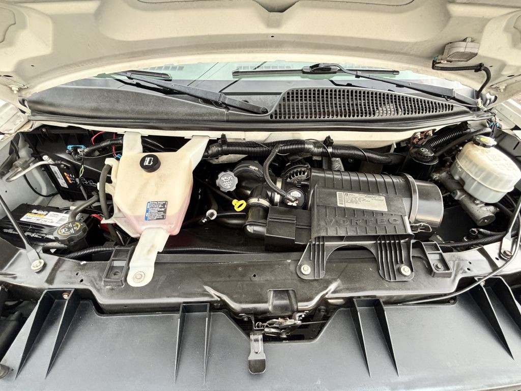 2012 Chevrolet Express Image 22
