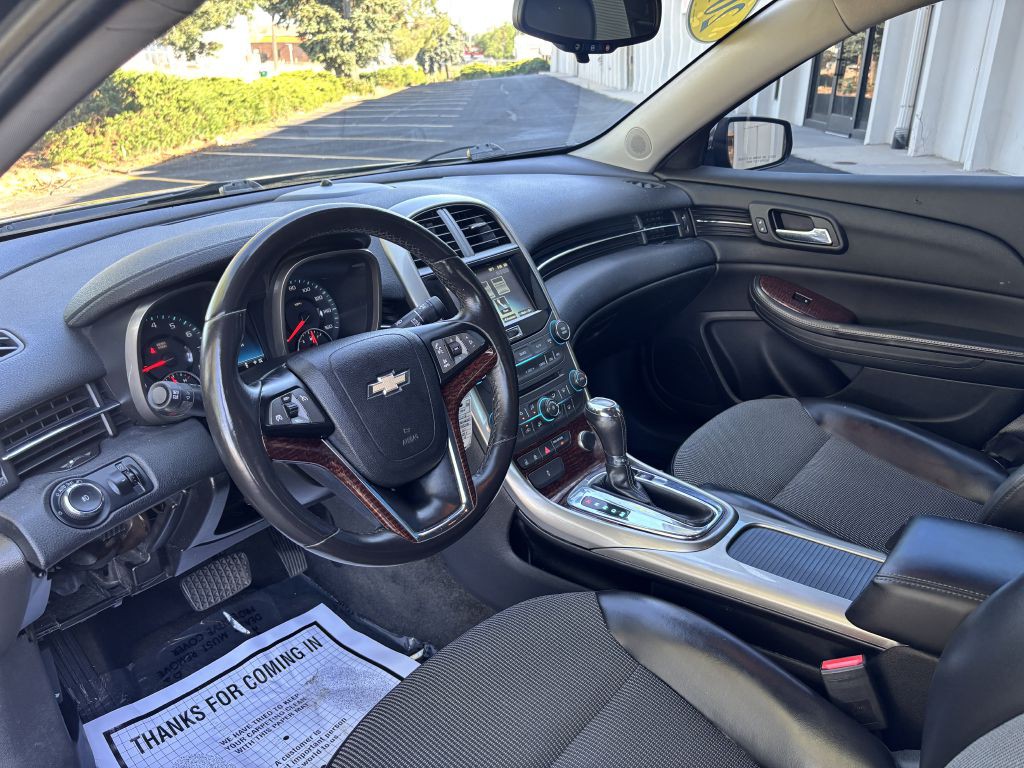 2013 Chevrolet Malibu Image 10