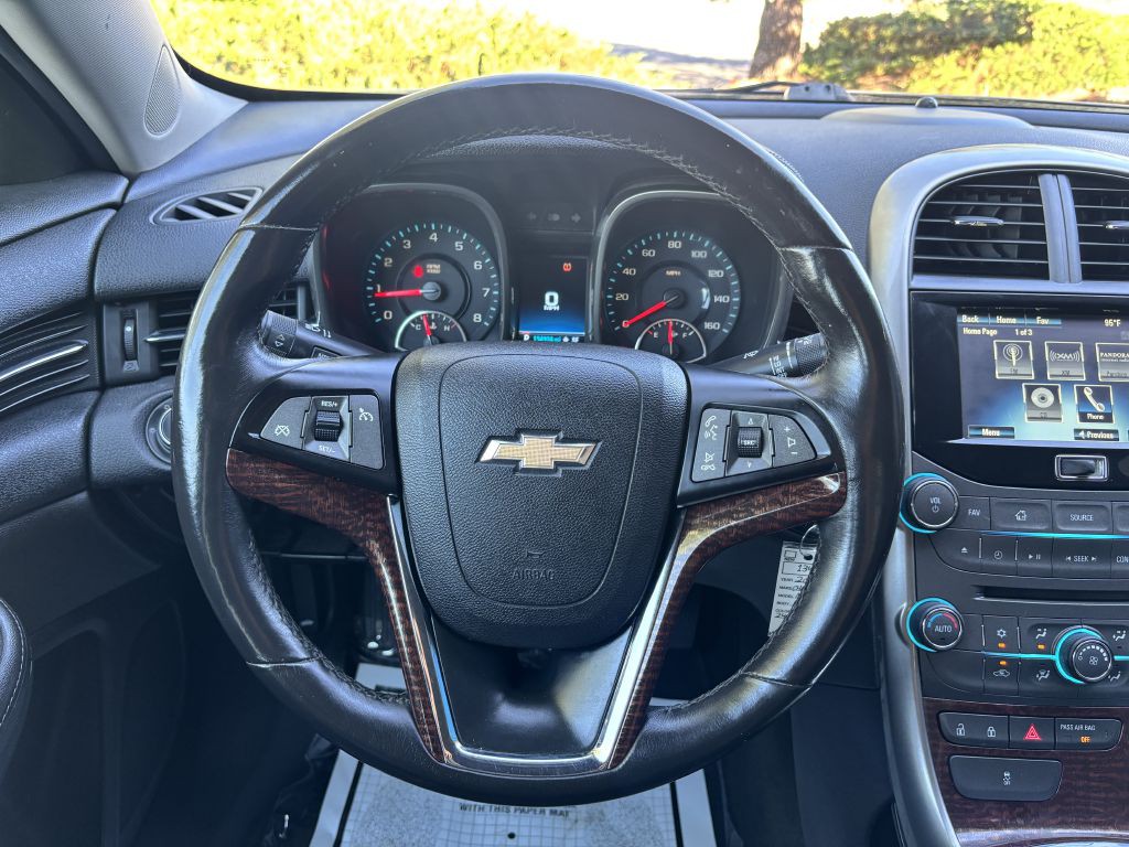 2013 Chevrolet Malibu Image 20