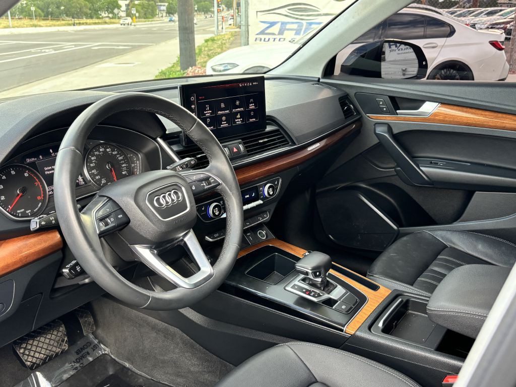 2022 Audi Q5 Image 10