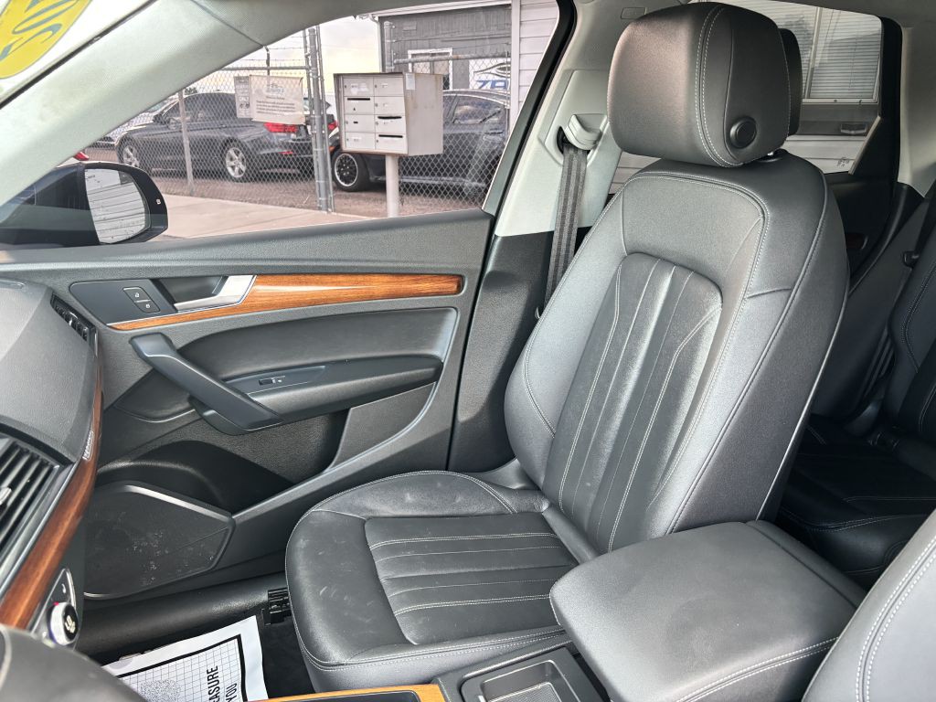 2022 Audi Q5 Image 12
