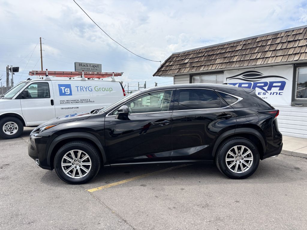 2015 Lexus NX 200t Image 4