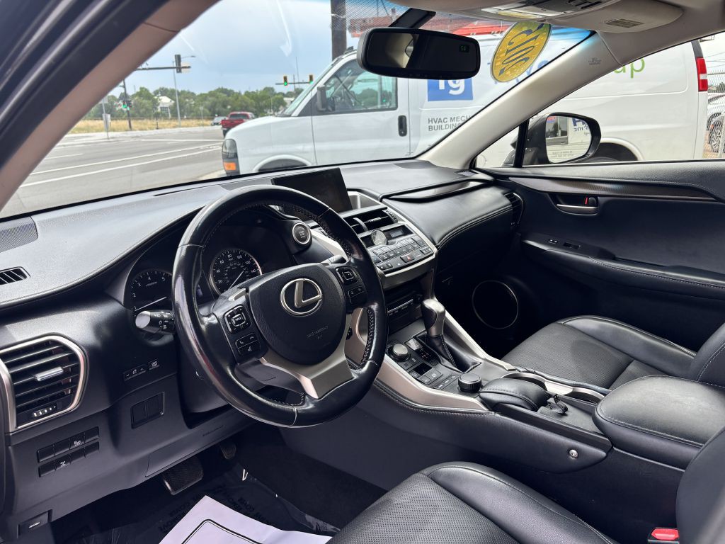 2015 Lexus NX 200t Image 11
