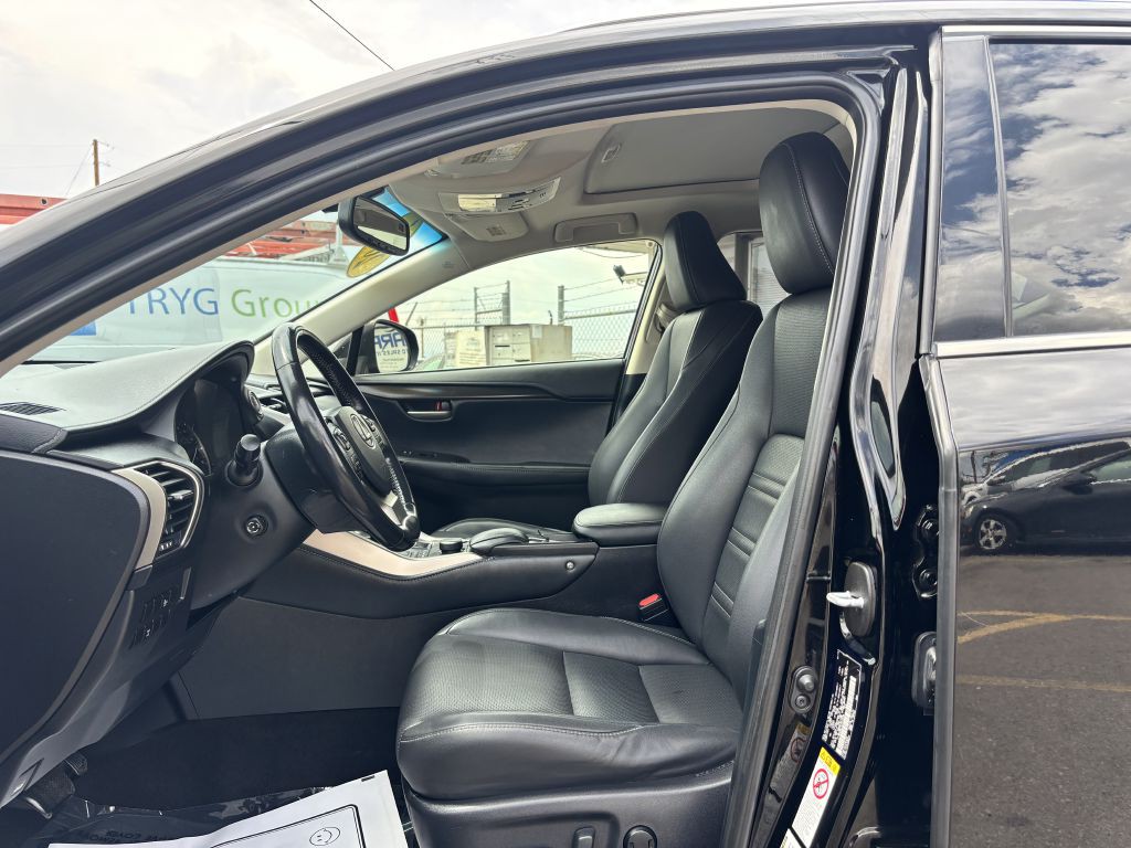 2015 Lexus NX 200t Image 12