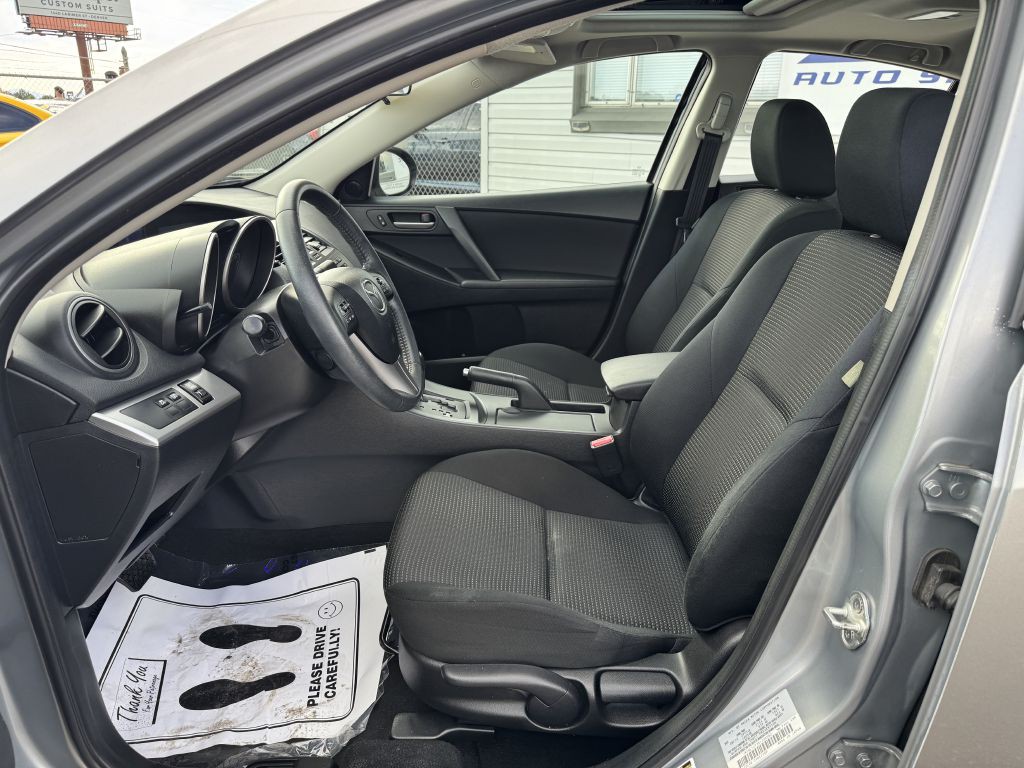 2013 Mazda Mazda3 Image 11