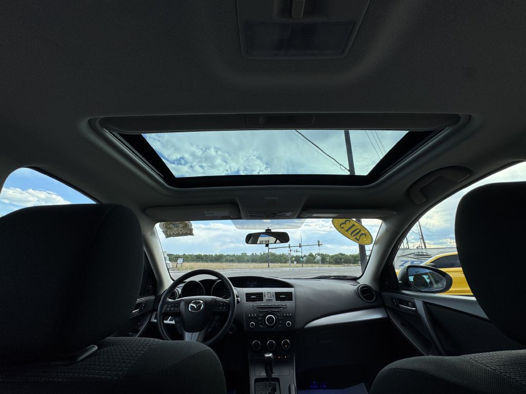 2013 Mazda Mazda3 Image 22