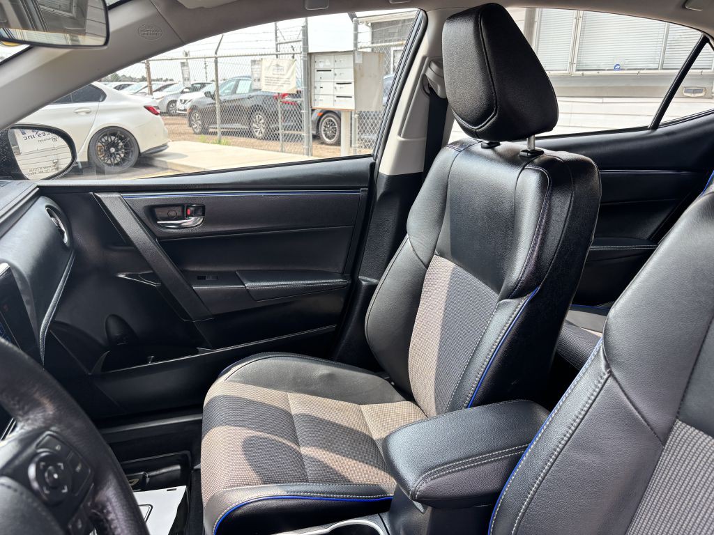 2018 Toyota Corolla Image 13