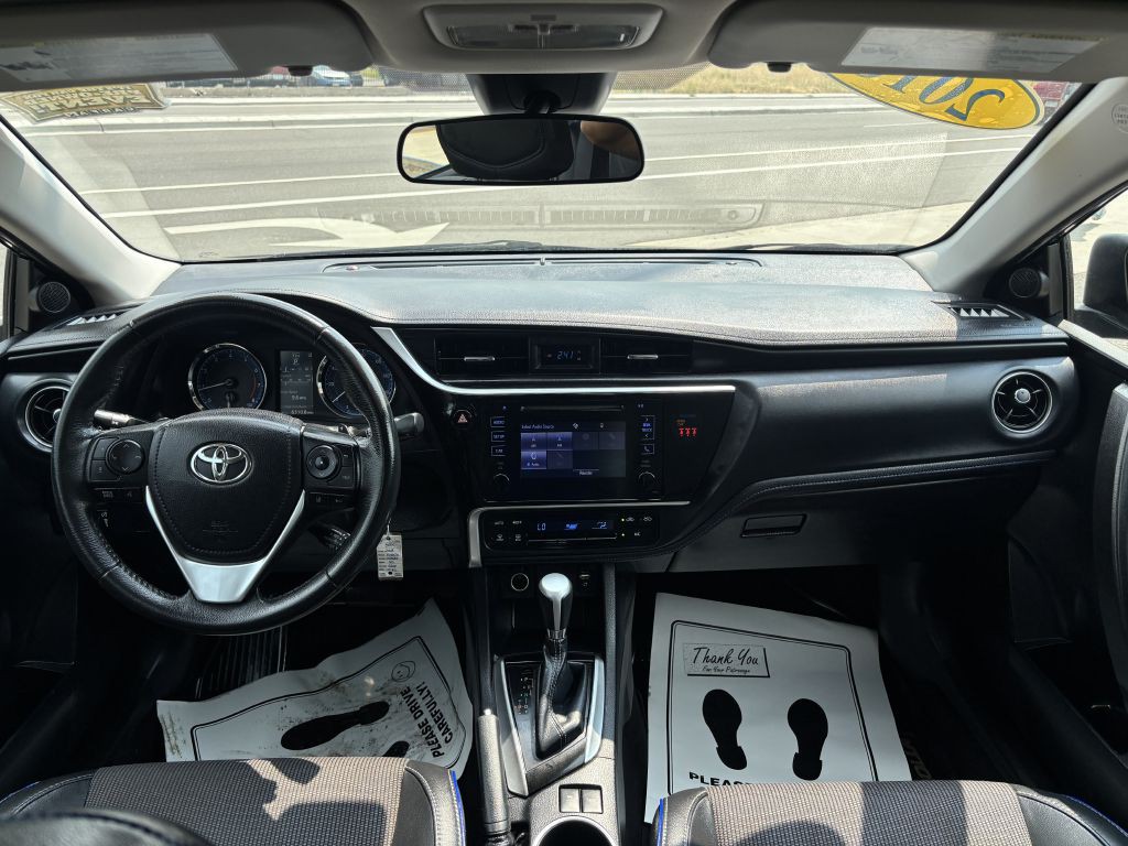 2018 Toyota Corolla Image 16