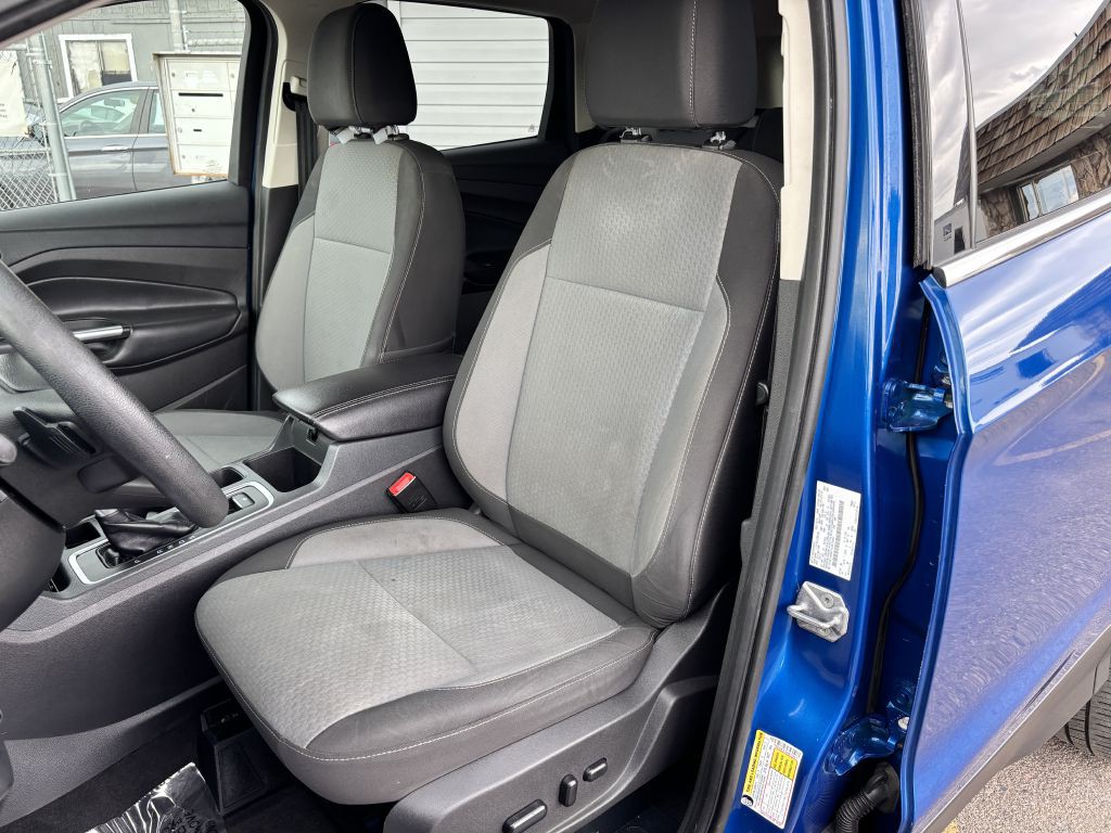 2017 Ford Escape Image 12