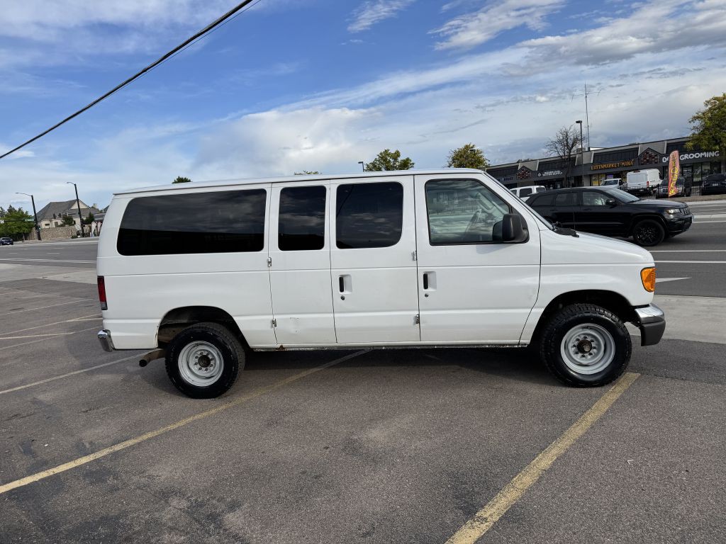2006 Ford E-series Image 8