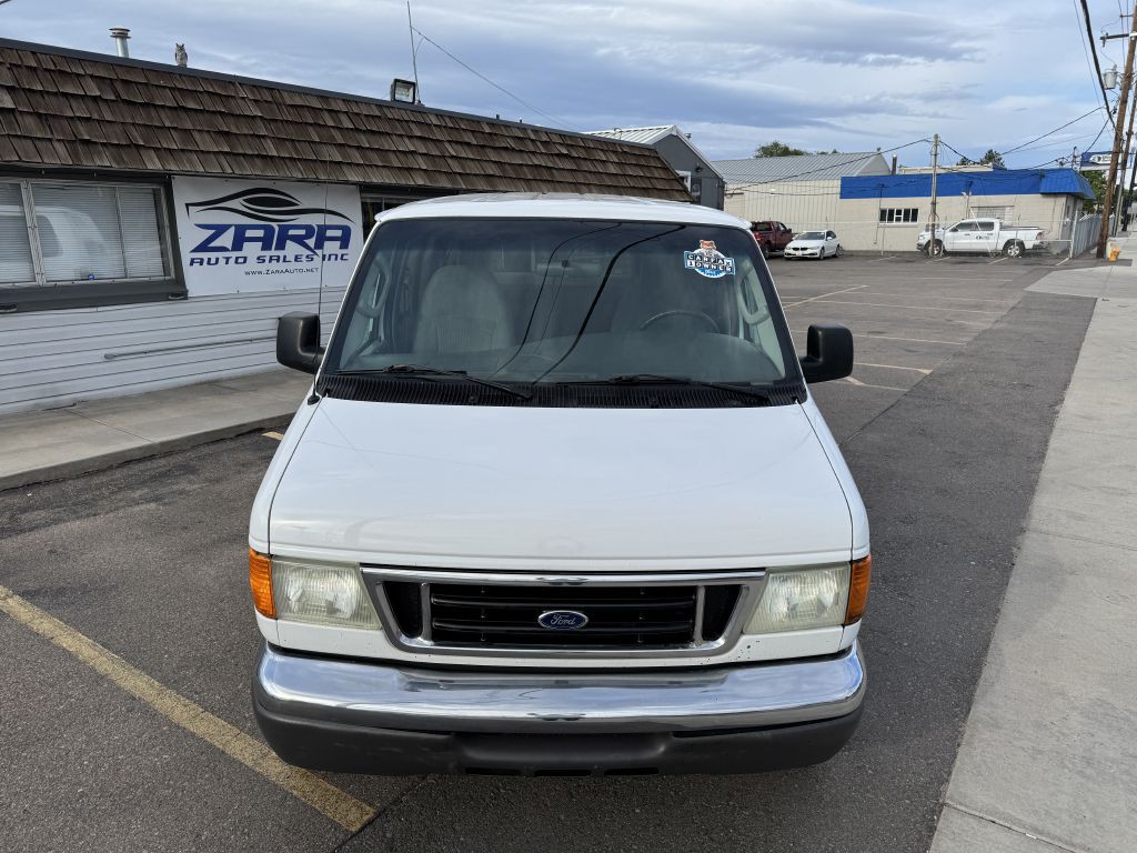 2006 Ford E-series Image 10