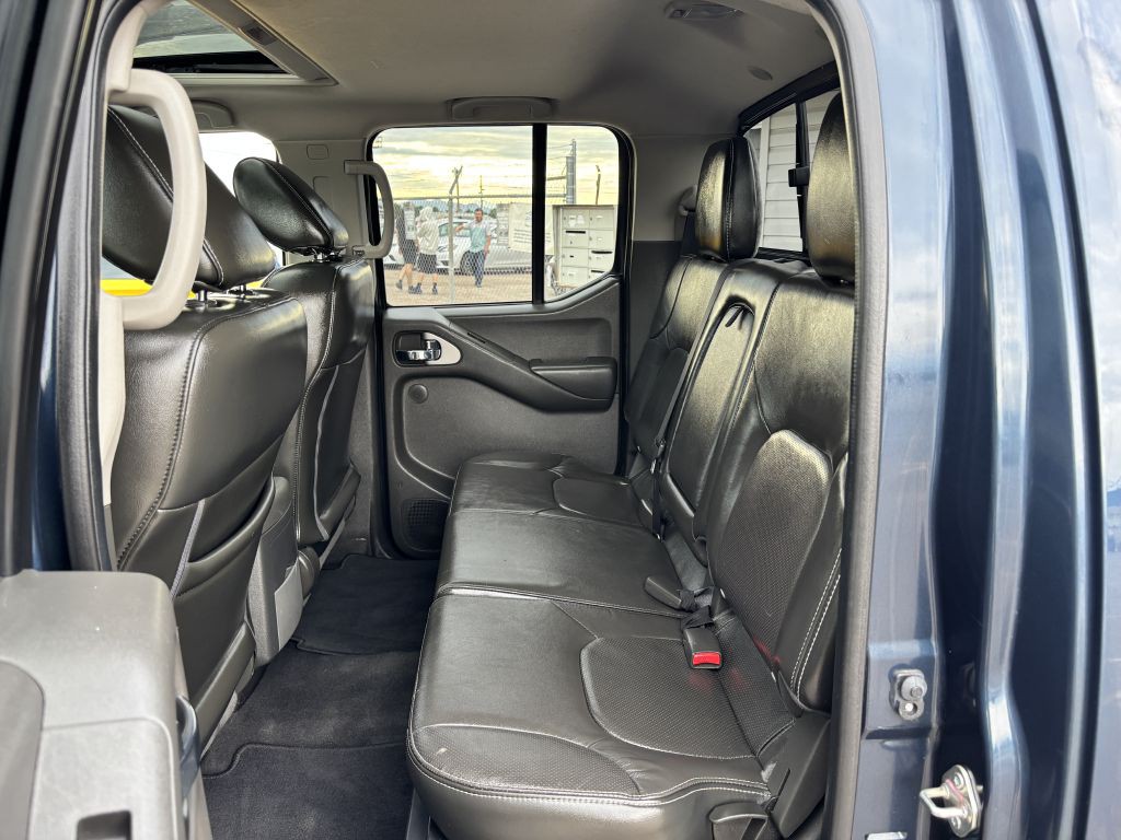 2020 Nissan Frontier Image 17