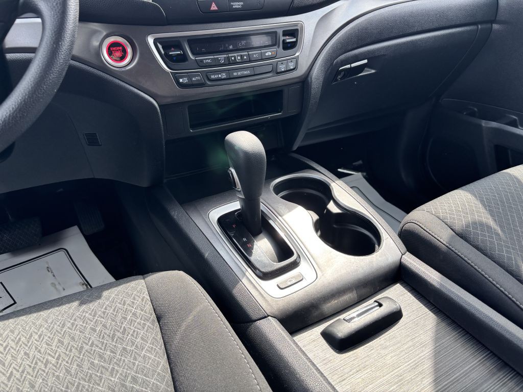 2018 Honda Ridgeline Image 18
