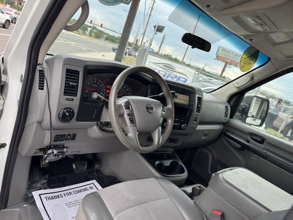 2017 Nissan NV Image 14