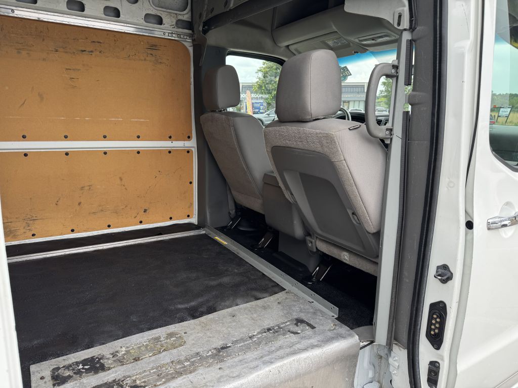 2017 Nissan NV Image 25