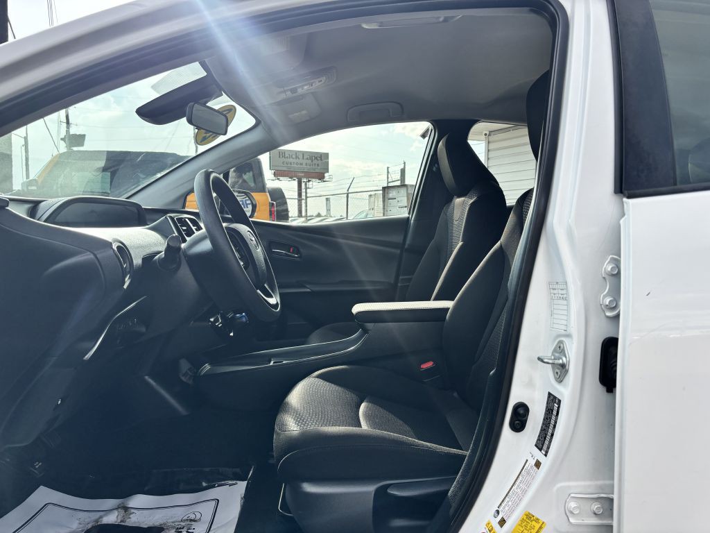 2020 Toyota Prius Image 11