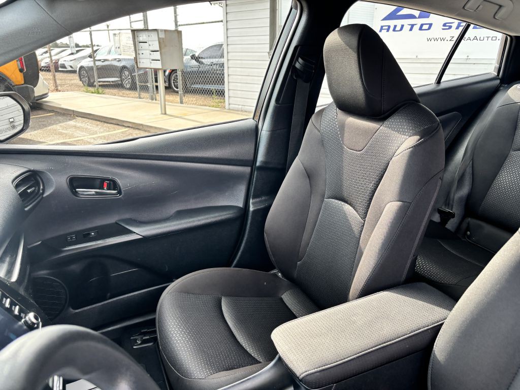 2020 Toyota Prius Image 13