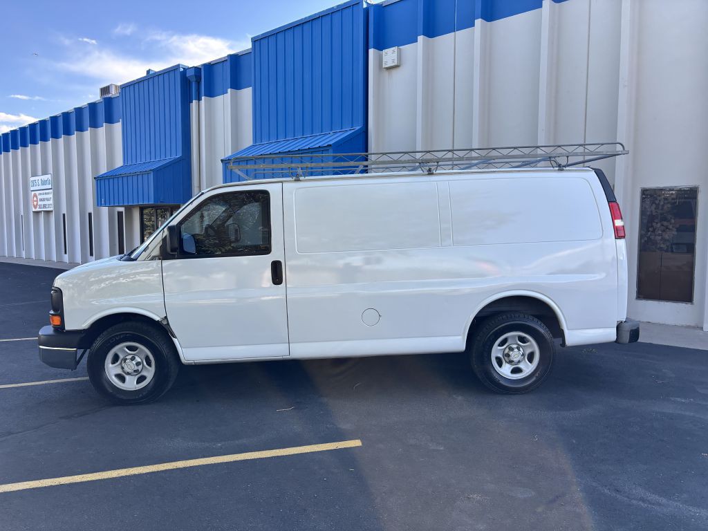 2005 Chevrolet Express Image 4