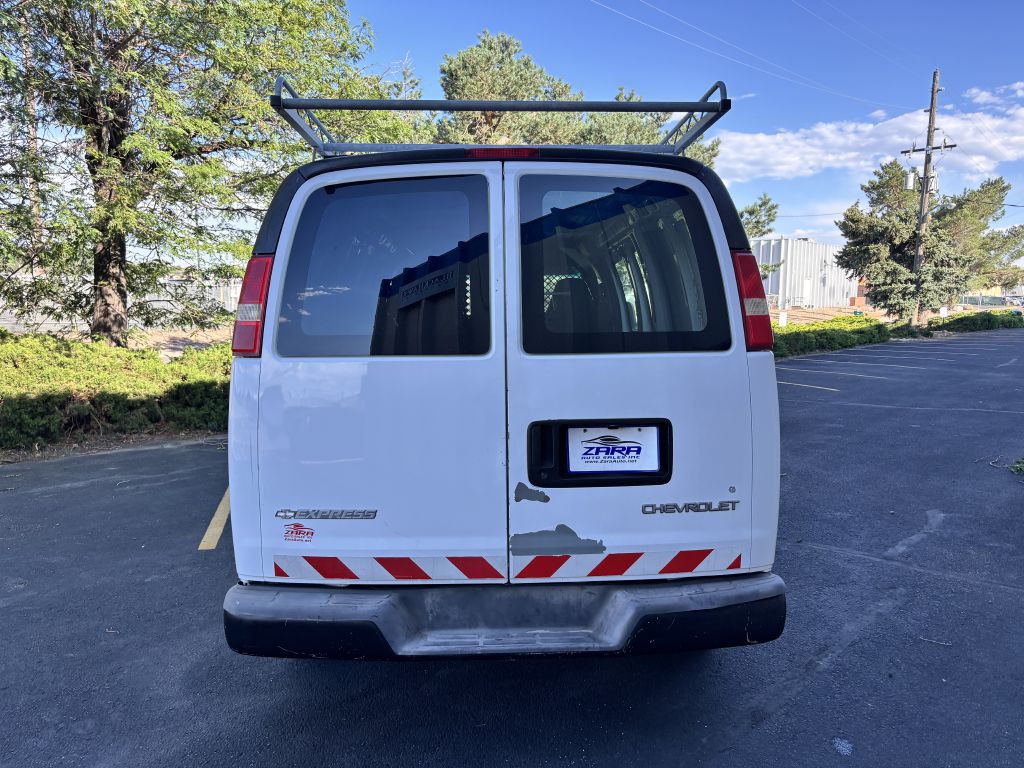 2005 Chevrolet Express Image 6