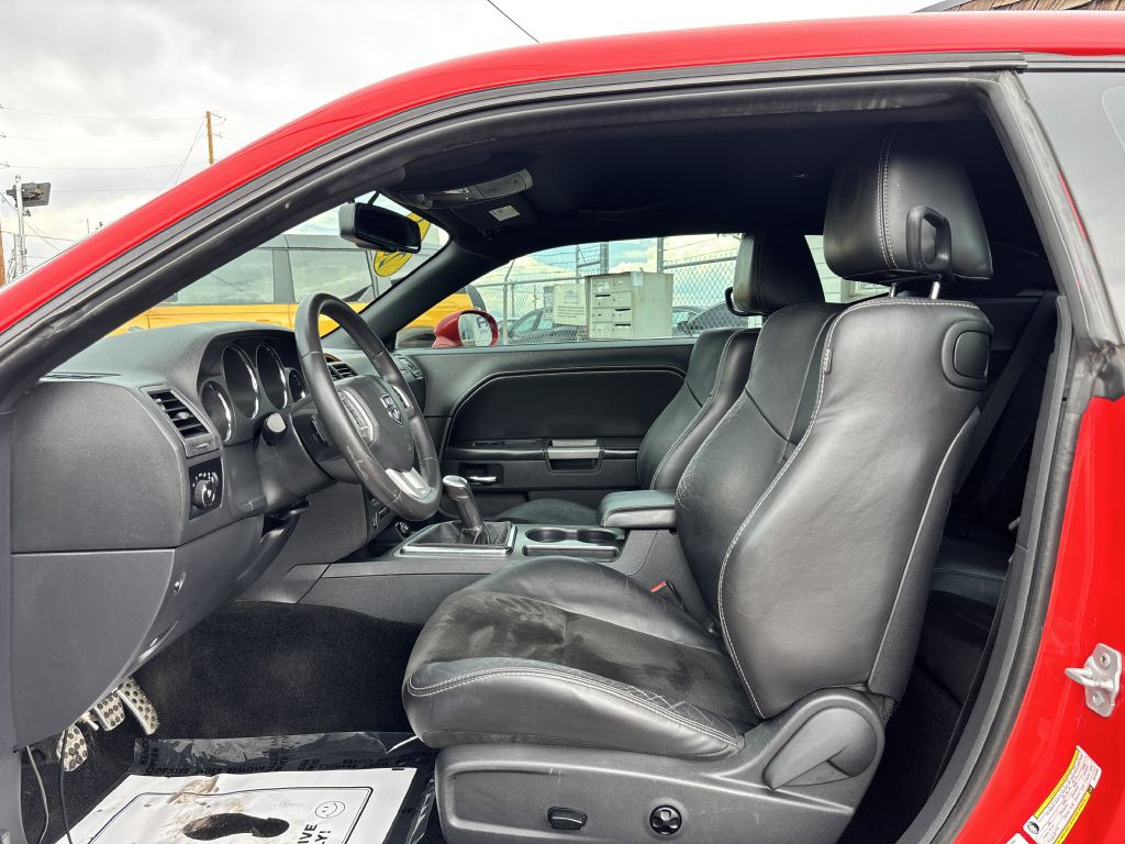 2014 Dodge Challenger Image 11