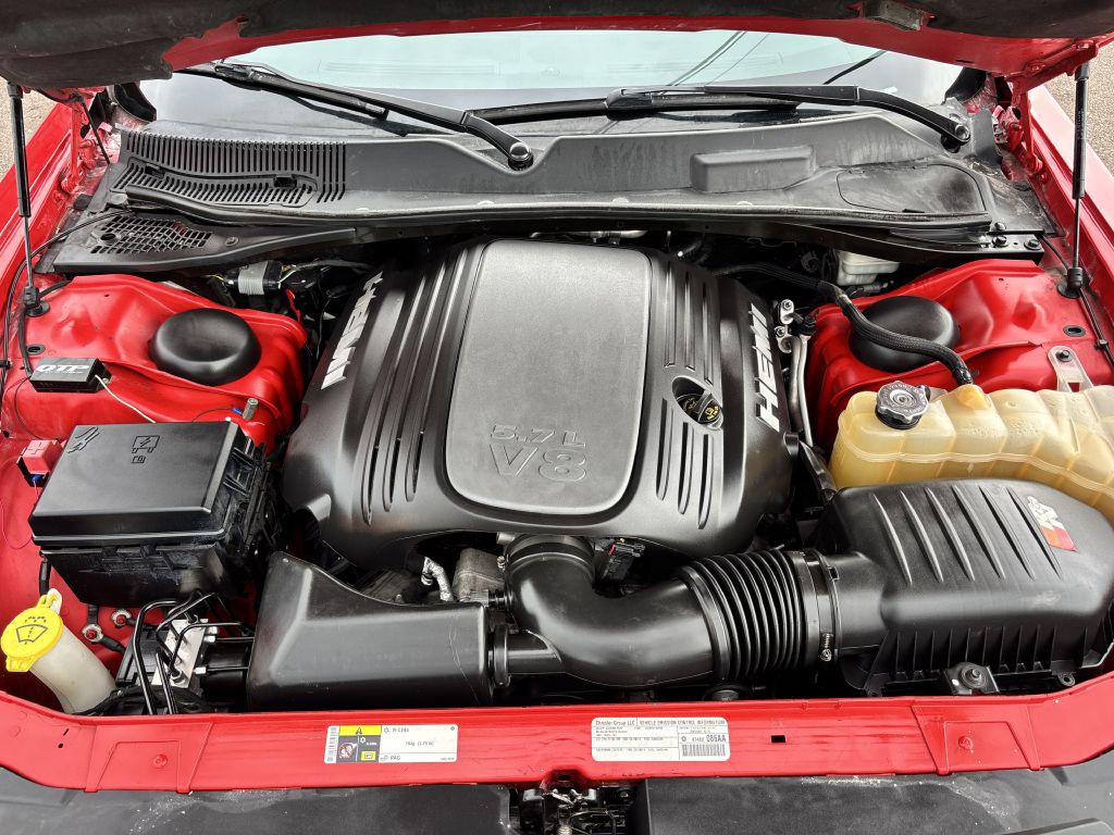 2014 Dodge Challenger Image 22
