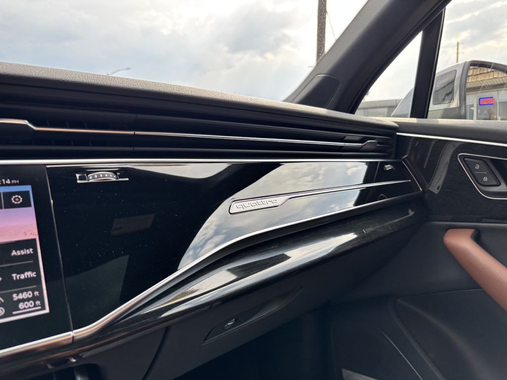 2020 Audi Q7 Image 31