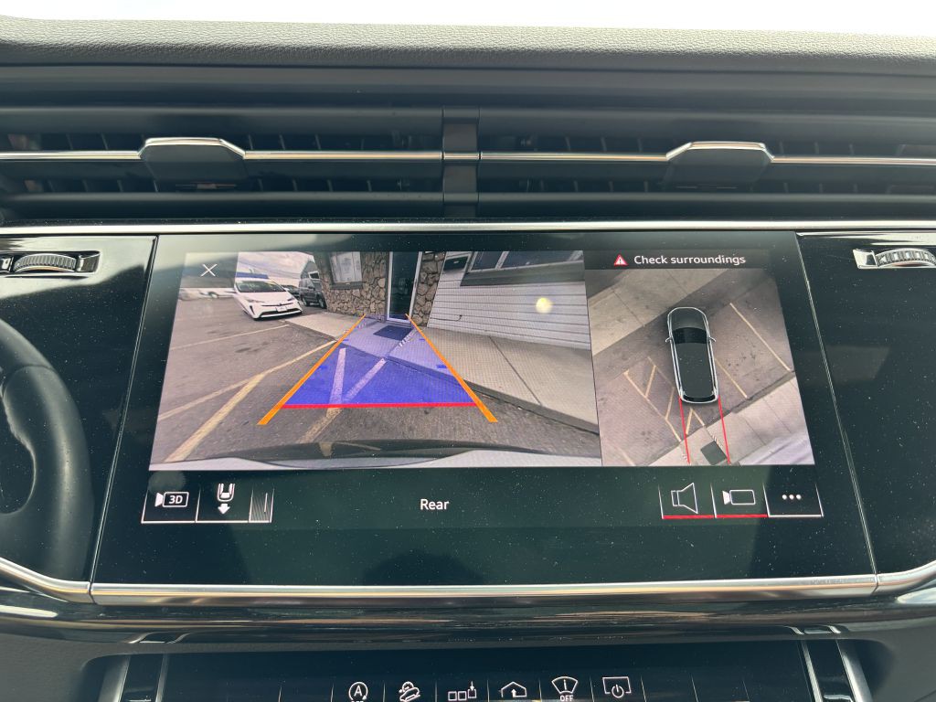 2020 Audi Q7 Image 32