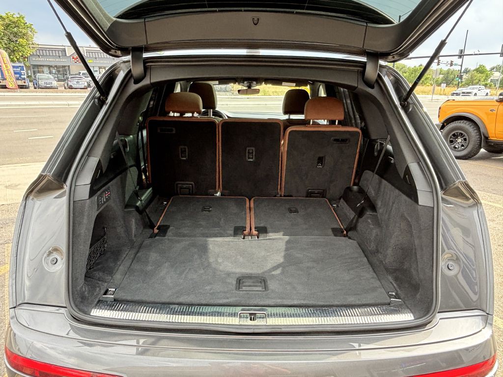 2020 Audi Q7 Image 35