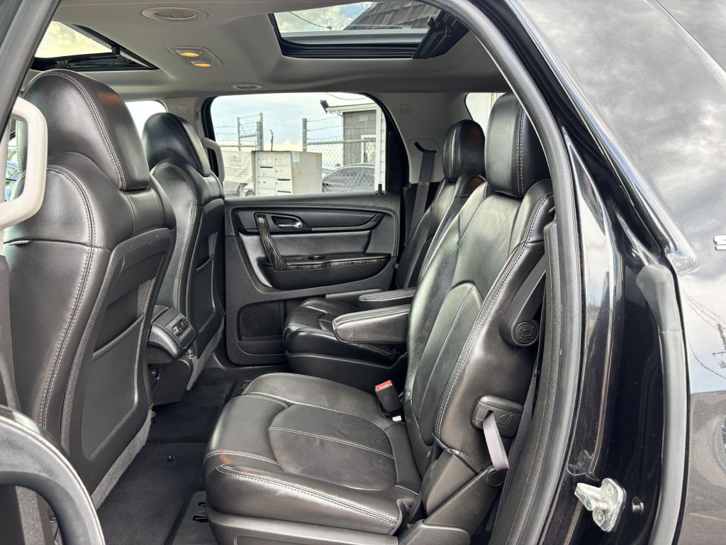 2014 GMC Acadia Image 16